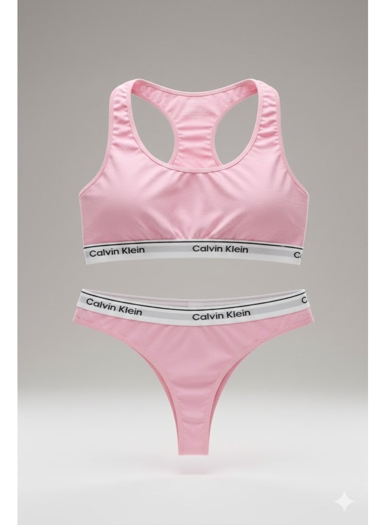 كالفن كلاين بيرفورمانس طقم برا رياضي حمالة صدر+ بانتي استرينج حريمي -  2 قطعة -  قطن ناعم عالي الجودة - مقاس ميديم - Image 2